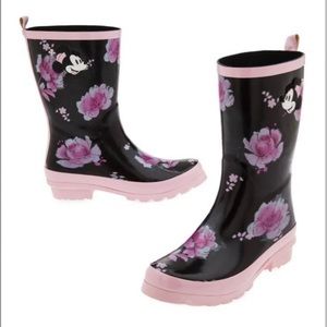 Disney Minnie rain boots size 6